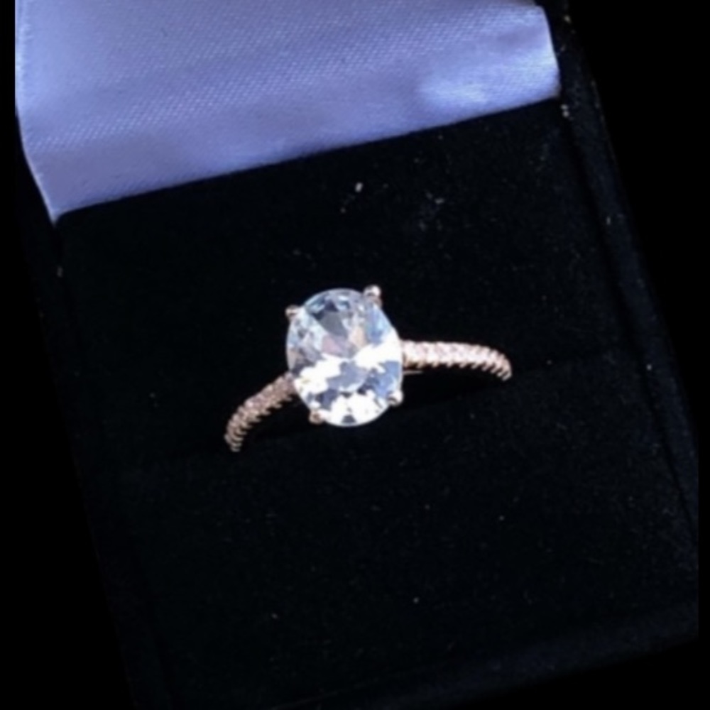 14K SOLID ROSE GOLD OVAL 2.5K ENGAGEMENT RING - Picture 9 of 11